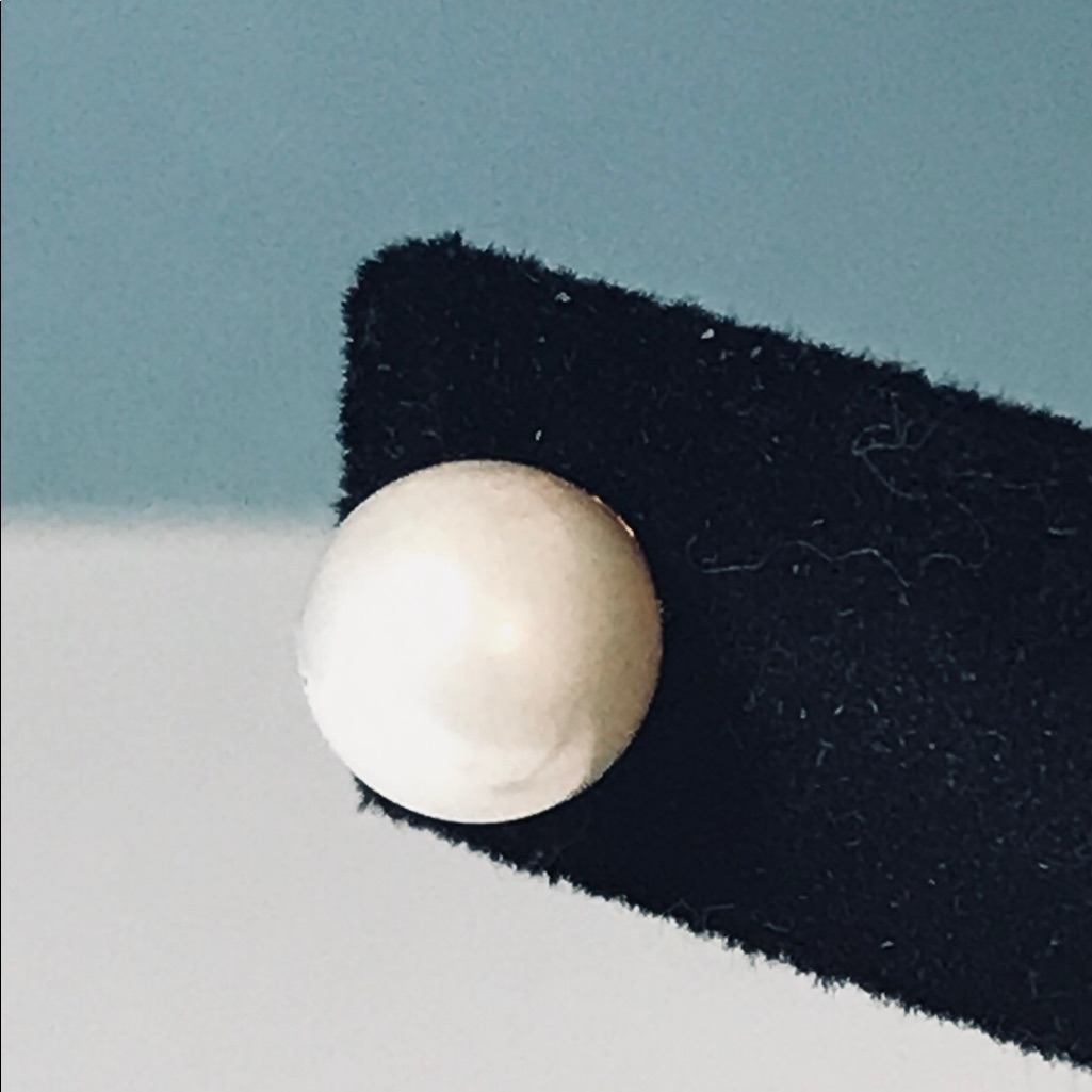 14k Single Gold Large Pearl Earring